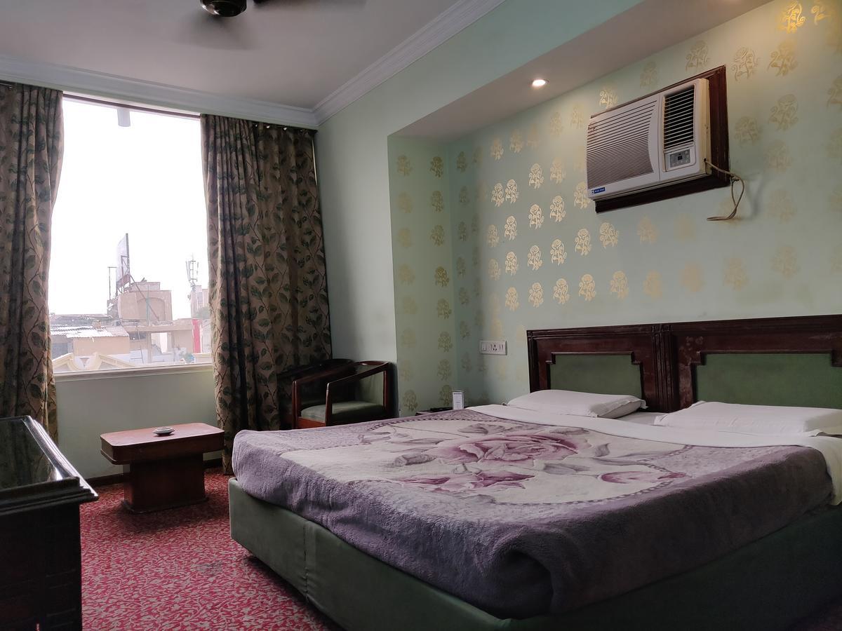 Hotel Premier Jammu Extérieur photo